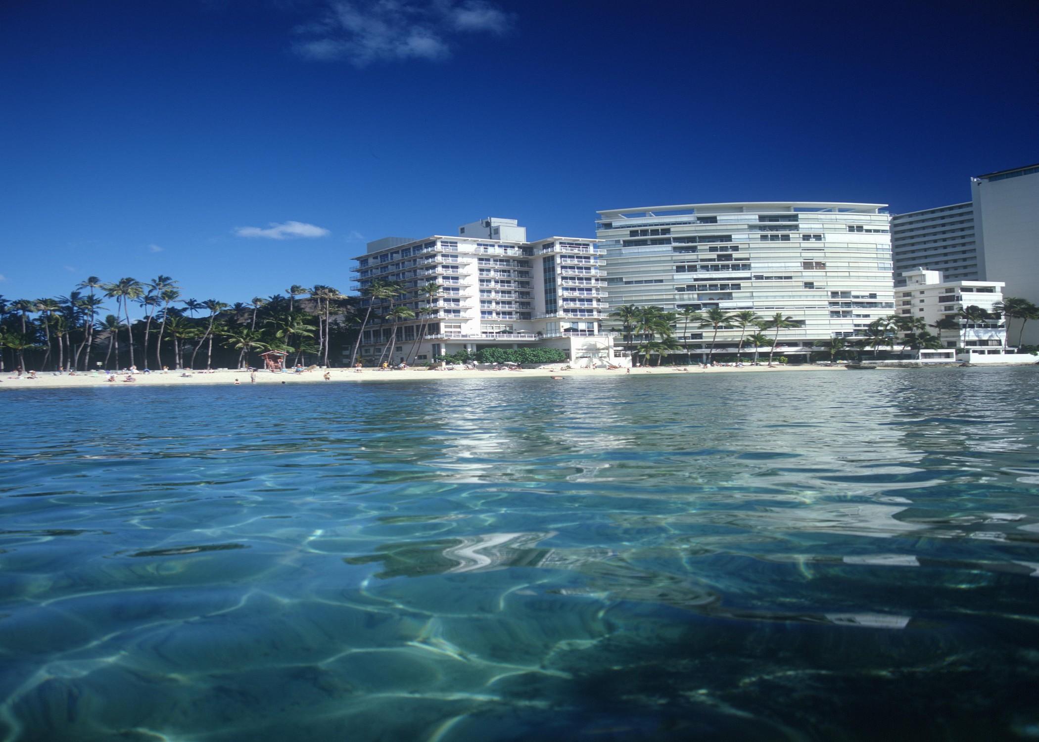 Kaimana Beach Hotel Honolulu Exterior photo
